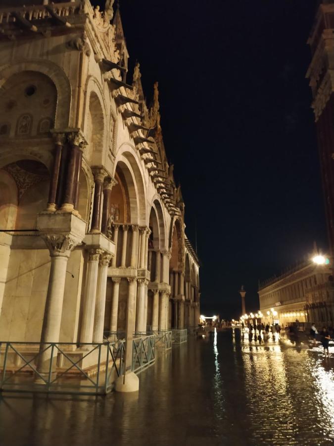 B&B Ca Del Poeta Venice Exterior photo